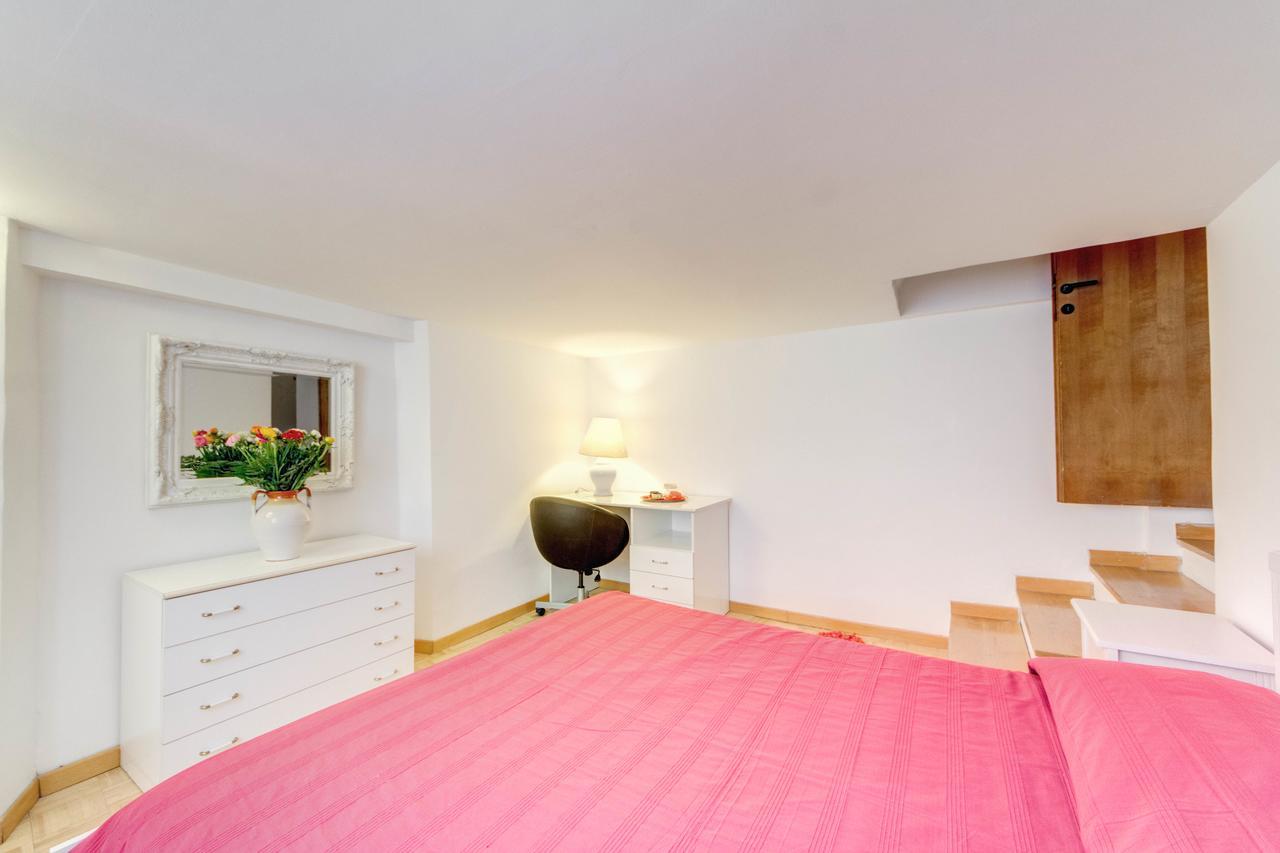Campo Dei Fiori Stunning And Quiet Apartment Рим Екстериор снимка
